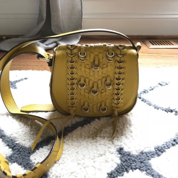 Sanctuary mustard Crossbody - Picture 4 of 5